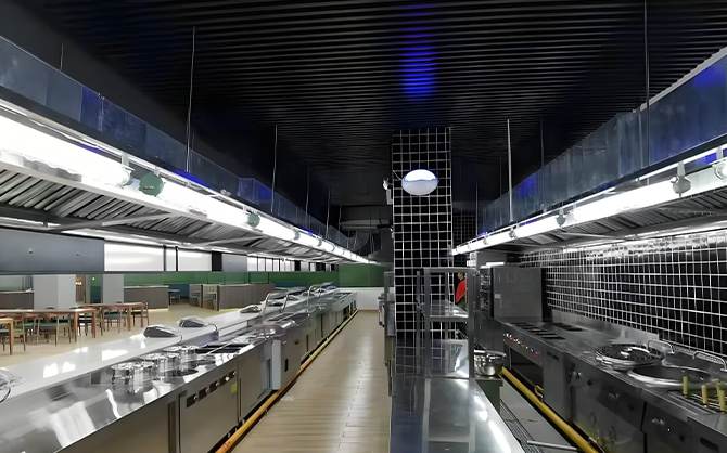 紅寺堡廚房廚具設備擺放圖片